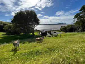Laurels Retreat