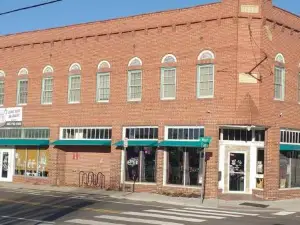 Riverfront Loft Apt A
