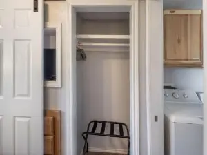 Sweet Dove Cottage Has Walking Trails with Fishing Pond Fun Place to Stay and Play