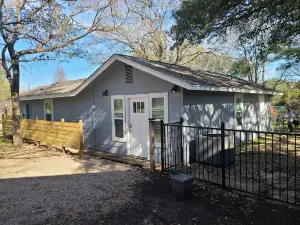 Home away from Home - Pet friendly!