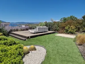 Modern villa, between Porticcio and Isolella, with private pool for 8 people