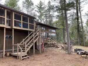 Copper Falls Cottage,  Lake Front in Copper Falls State Park
