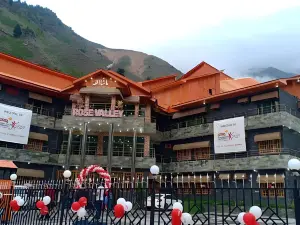 Rose Valley Hotel Naran