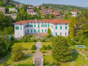 Luxury Apartments in Villa Cardinal Ciceri by Rent All Como
