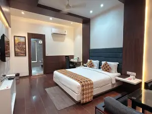 Jhansi Hotel