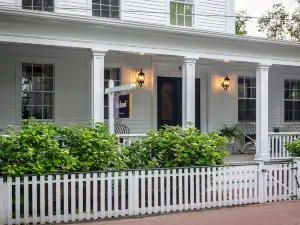 The Richard, the Edgartown Collection