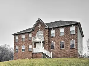 Pet-Friendly Apollo Home w/ Furnished Deck!