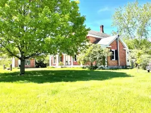 Adirondack-Lake Champlain-Heated Pool-