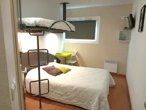 Good Night Hotel
