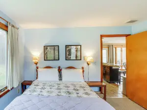 호위 홈 w/ 데크: 버크셔 이스트 리조트까지 4마일