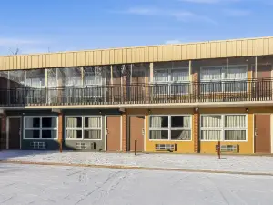 OYO 近魔鬼湖地區機場的魔鬼湖旅館