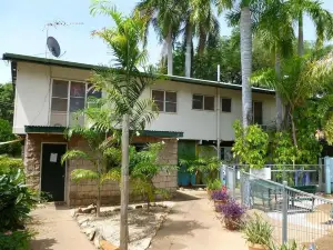 Palm Court Backpackers