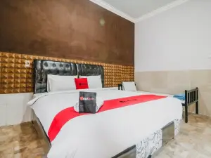 RedDoorz Near Millennium Ict Center Medan