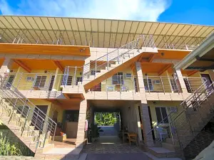 GingGing Hotel and Resort
