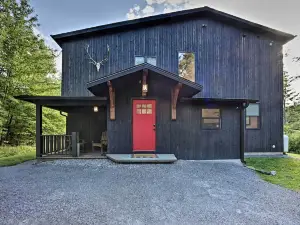 Luxury Home w/ Deck: Explore the Catskill Mtns!