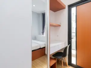 RedLiving Syariah Apartemen MKostel - Tower A1 Kencana Loka