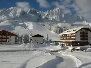 Hotel Kreuzberg Monte Croce