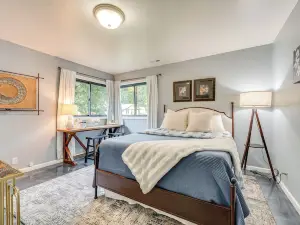 Prosser Home w/ Stunning Outdoor Space!