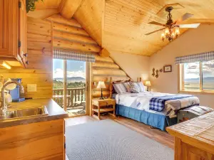 24-0089 Rustic Hartsel Getaway with 35-Acre Yard
