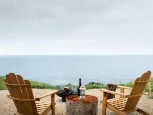 Off-grid Beachfront Cabin on Kangaroo Island