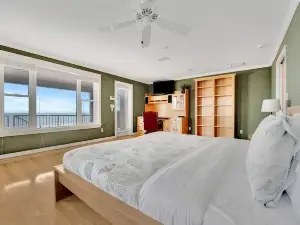 Stones Throw Beachfront Luxury Suites