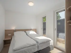 Modern Lodge with Dishwasher, Near Helmond