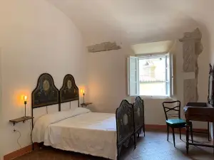 Casa Cerboneschi