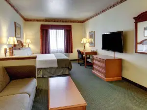 Quality Inn & Suites - Glen Rose