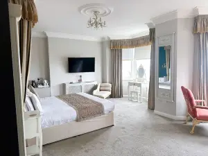 Legends Hotel