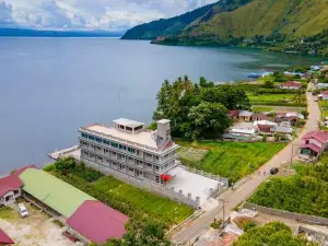 Senior Bakara Hotel