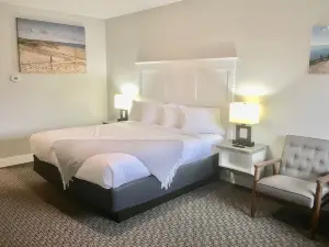 Empire Lakeshore Inn