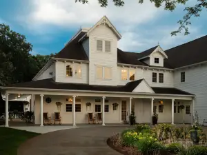 The Oakwood Inn