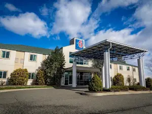Motel 6 Pottstown, PA