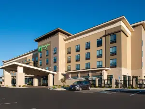 Holiday Inn & Suites Idaho Falls