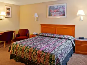 Fairview Inn by OYO Hesston I-135