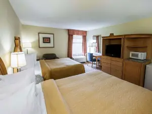 Quality Inn & Suites Greenfield I-70