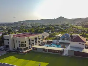 The Platinum Bay Hotel