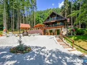 Amazing Home in Klenovnik with Wifi, Outdoor Swimming Pool and Sauna