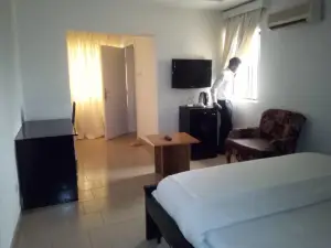 Crest Hotel