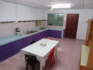 TENOM SABAH TERATAK HOMESTAY