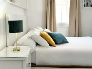 Luxurious Penthouse Studio with Private Terrace - Grand Central House