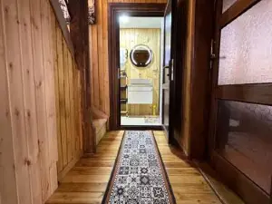 Cozy Wooden House in Kiket'i კიკეთი