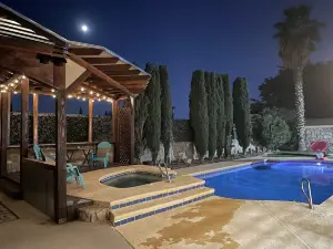 Captain Home w Saltwater Pool-close to Ft Bliss & Mt