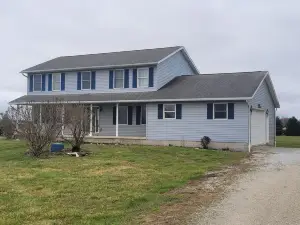 Country Sunrise Vacation Home.  Close to Cedar Point and Lake Erie Islands