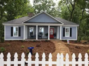2 Master en Suites! Best Small Town! Best Week in October Just Cancelled. Hurry!