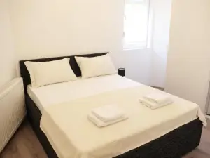 Hexagon Apartment