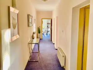 Premium Apartament Business Las SLUPSKI Two Extra Large Double Beds Wifi Netflix 3X Smart TV50'