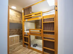 Aisha Hostel