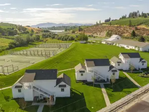 Harmony Meadows Tennis Resort