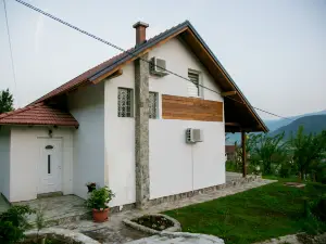 Nektar Park Villa Sara